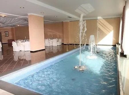 Отель Serino 4*